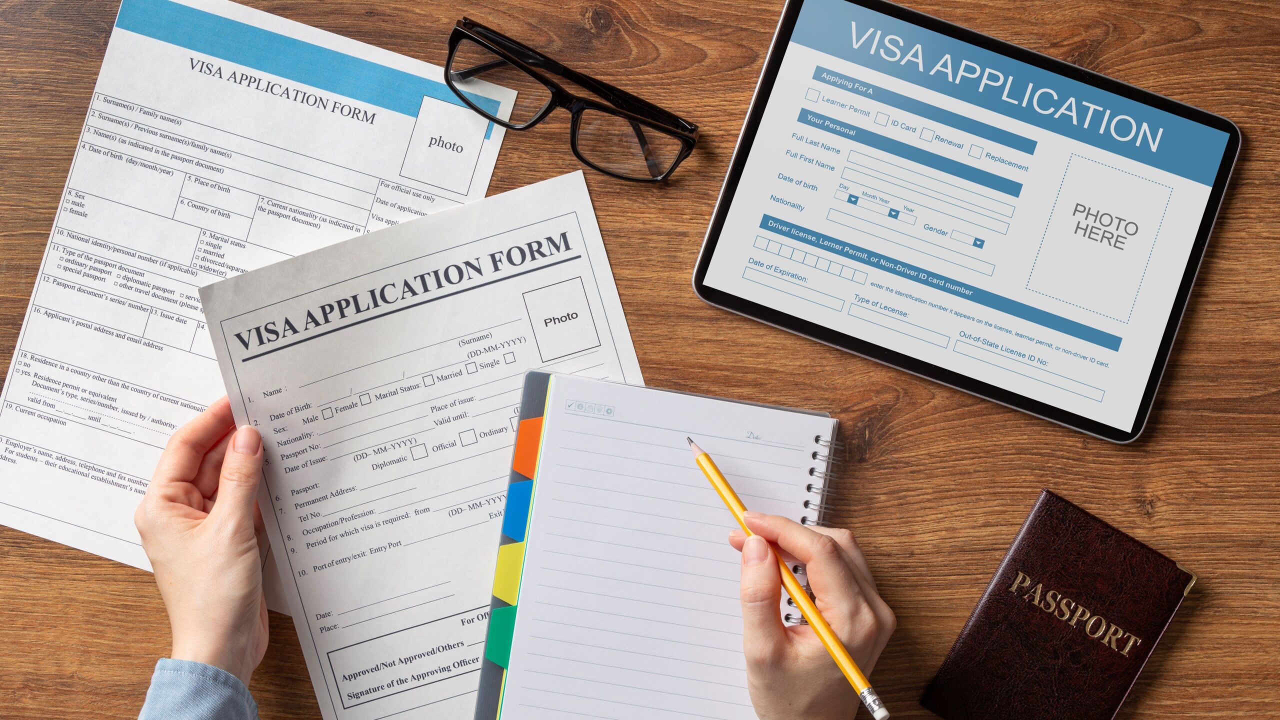 How the visa application process works and what photo is accepted immediately